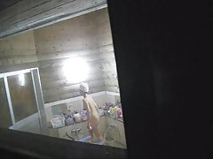 Bella tettona ragazza ha preso lo sperma sul viso dopo scopata