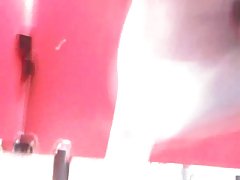 Due lesbiche in bagno ha deciso di e masturbarsi figa