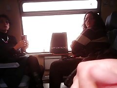 Giapponese ha dato il tizio succhiare il cazzo e scopata il ragazzo a dura punto
