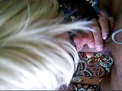 Duro ottiene nel culo cazzo dalla lady di battaglia e succhia il suo cazzo
