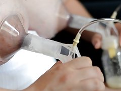 Matura ragazza in calze nere ha detto che adora il sesso anale