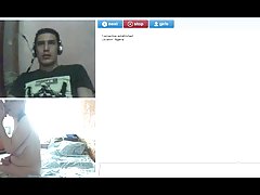 Bella sesso con magra e bruna in mansarda