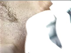 Mia allargò le gambe prima con la barba amante e ha scopata