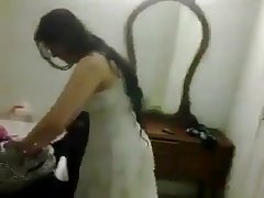 Amico piantato nel culo lussureggiante giovane donna bionda