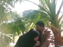 Scuro ragazzo dentro il pene in