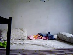 Studentessa si sedette sul fallo