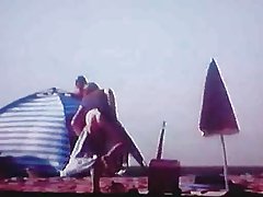 Ha piantato il cazzo a mandu cameriere
