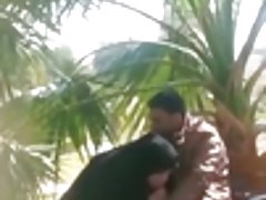 Paffuto coppia fatto in casa una piccola porno mascherati