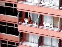 Tre belle troie si rivolgono bocche e fighe ricco cliente