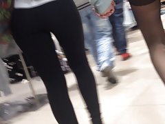 Moglie invitato la sua amica per il marito
