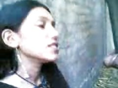 Preoccupata poco sesso e lei si masturba dopo il beli