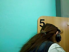 Sesso anale con sul viso appassionato bruna